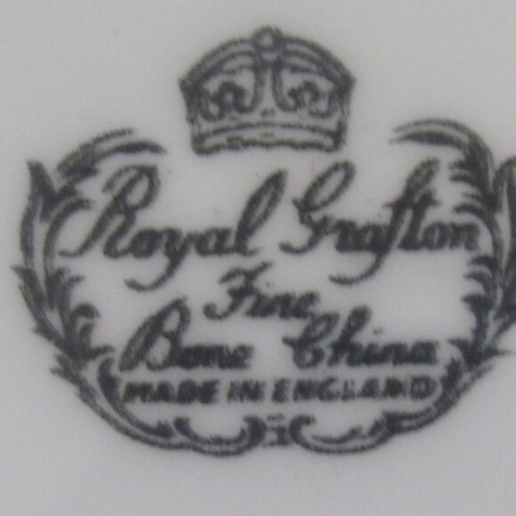 Royal Grafton Thistles and Tartan Tea Cup and Saucer, English Bone China, D1111 - Picture 8 of 8